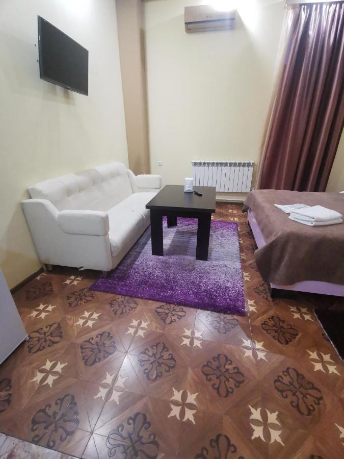 Narek+ Hotel Arrinj Exterior photo