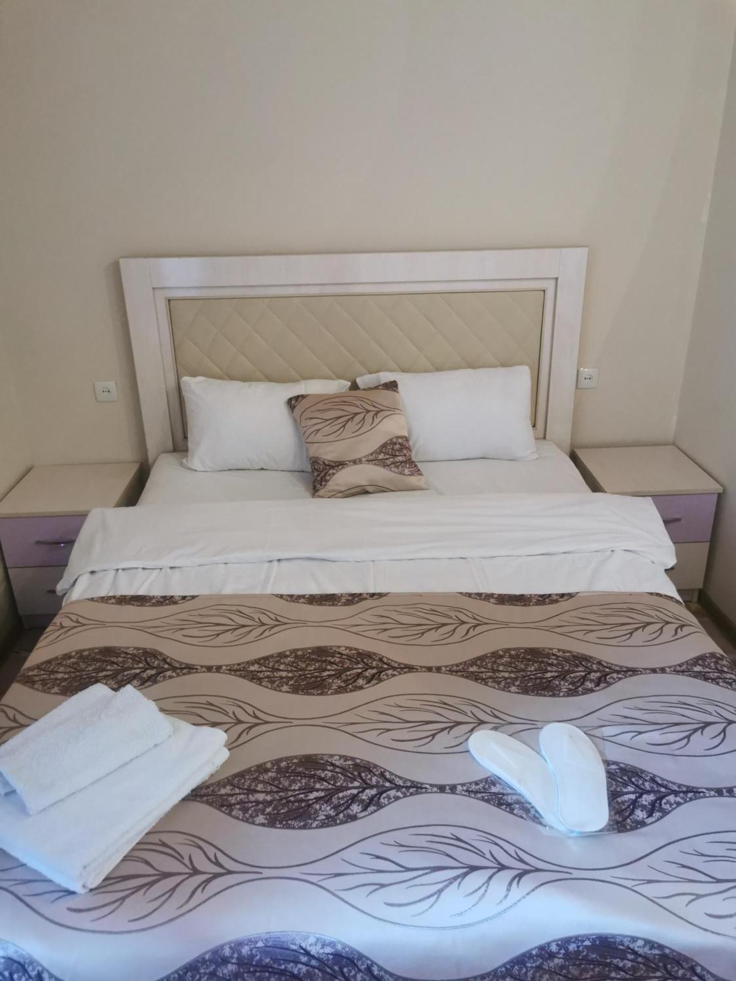 Narek+ Hotel Arrinj Room photo